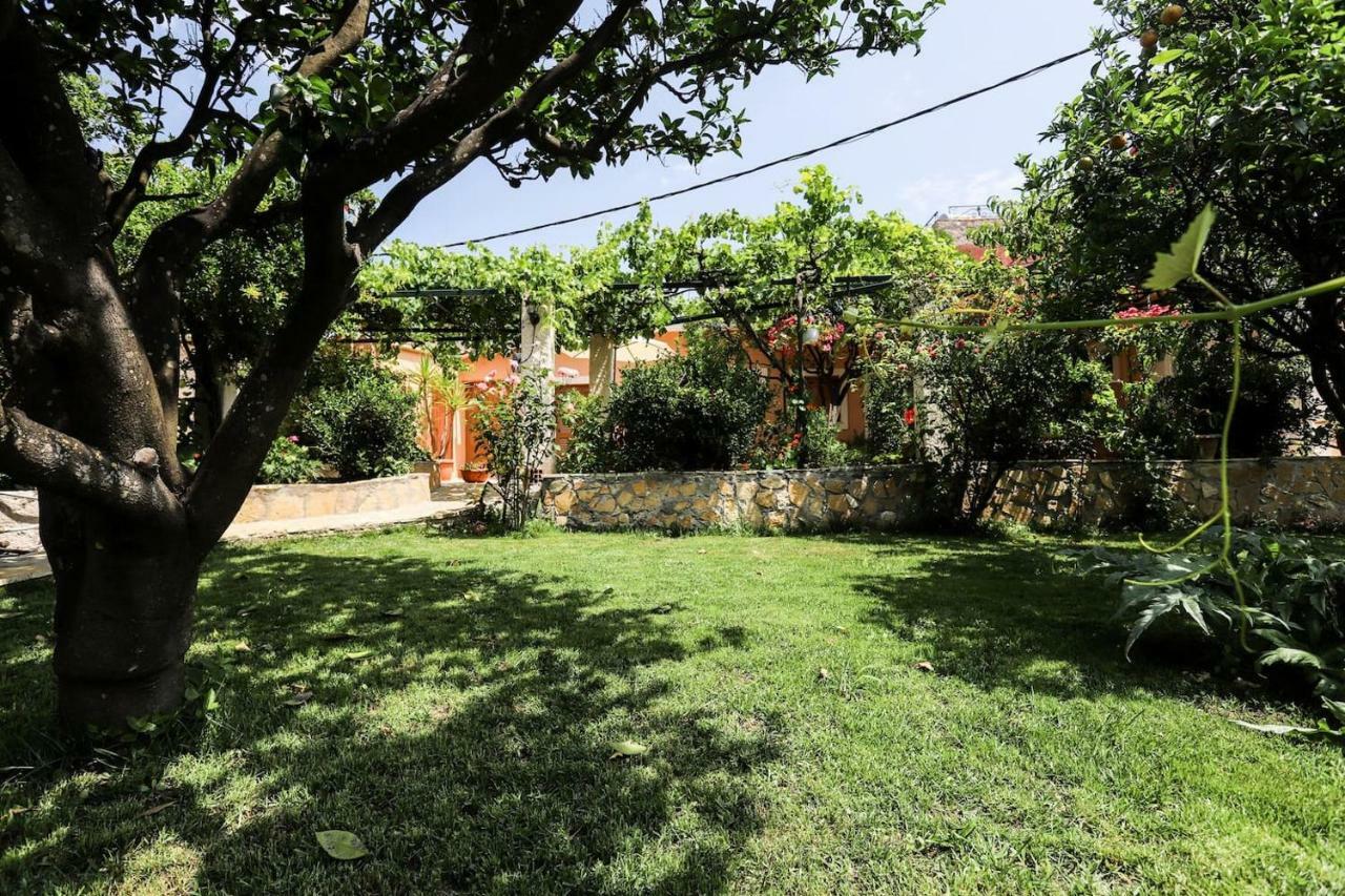 Гостевой дом Garden House Kastellani Kastellanoi  Экстерьер фото